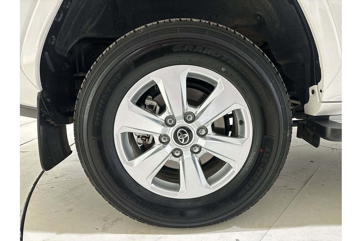 2023 Toyota Landcruiser GXL FJA300R