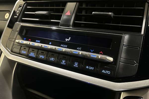 2023 Toyota Landcruiser GXL FJA300R