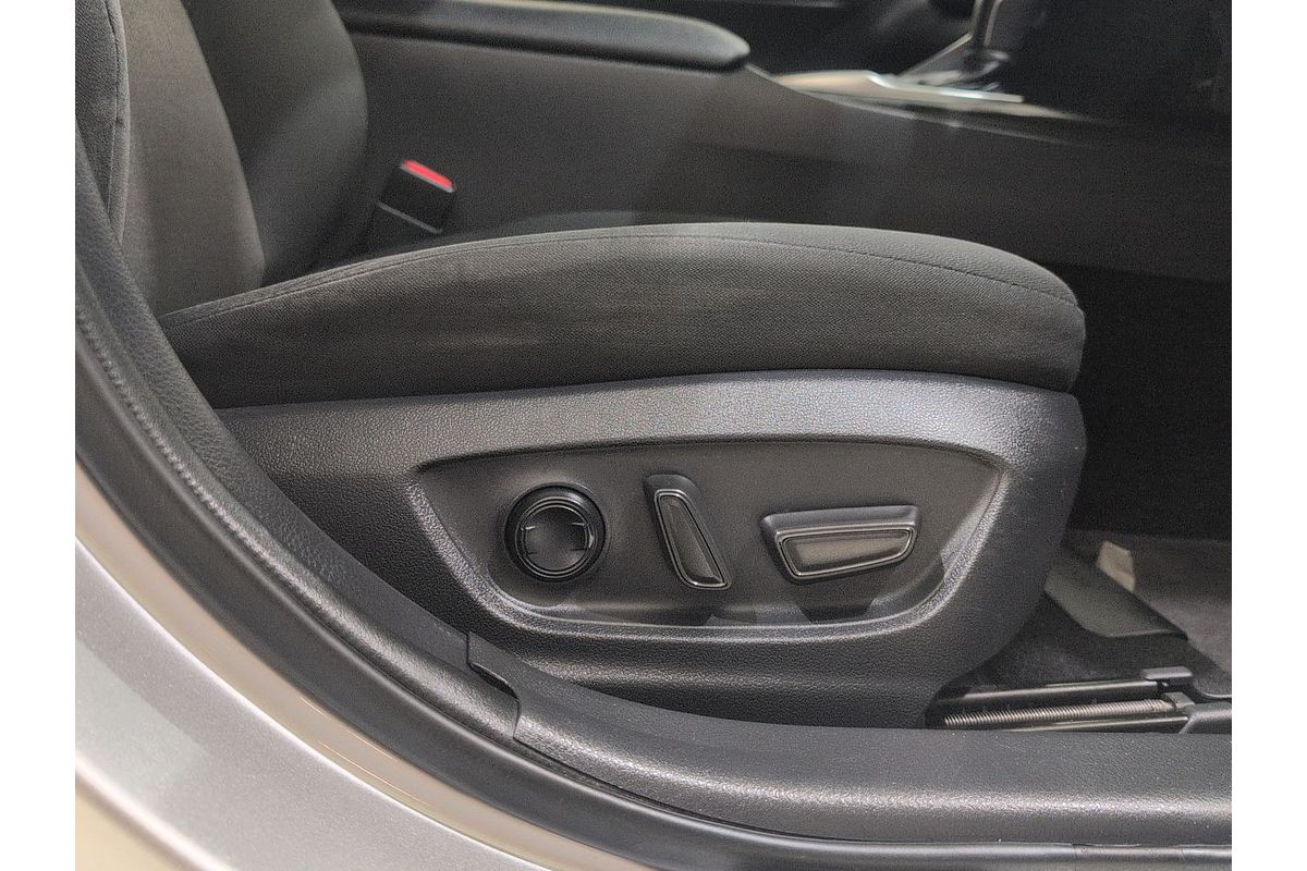 2021 Toyota Camry Ascent Sport AXVH70R