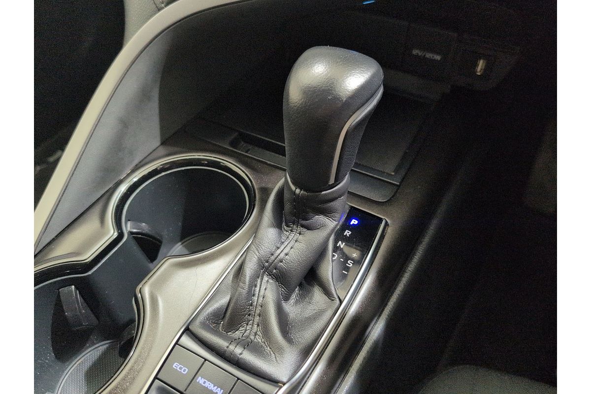 2021 Toyota Camry Ascent Sport AXVH70R