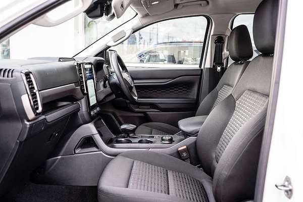 2024 Ford Everest Ambiente 2.0L