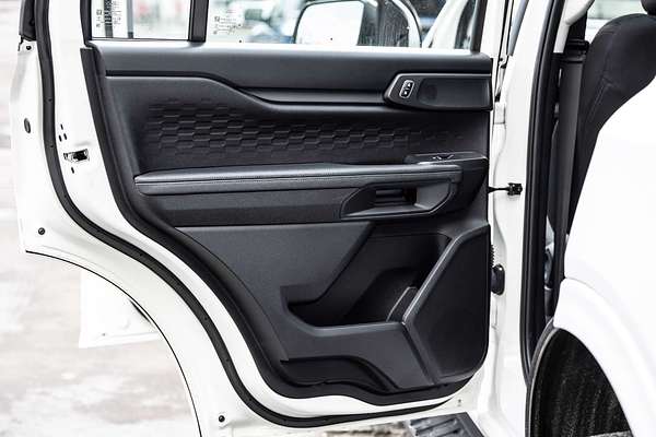 2024 Ford Everest Ambiente 2.0L