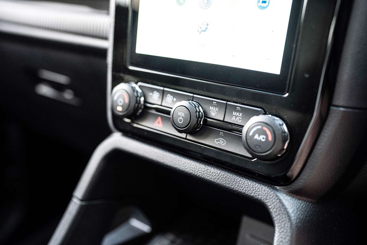 2024 Ford Everest Ambiente 2.0L