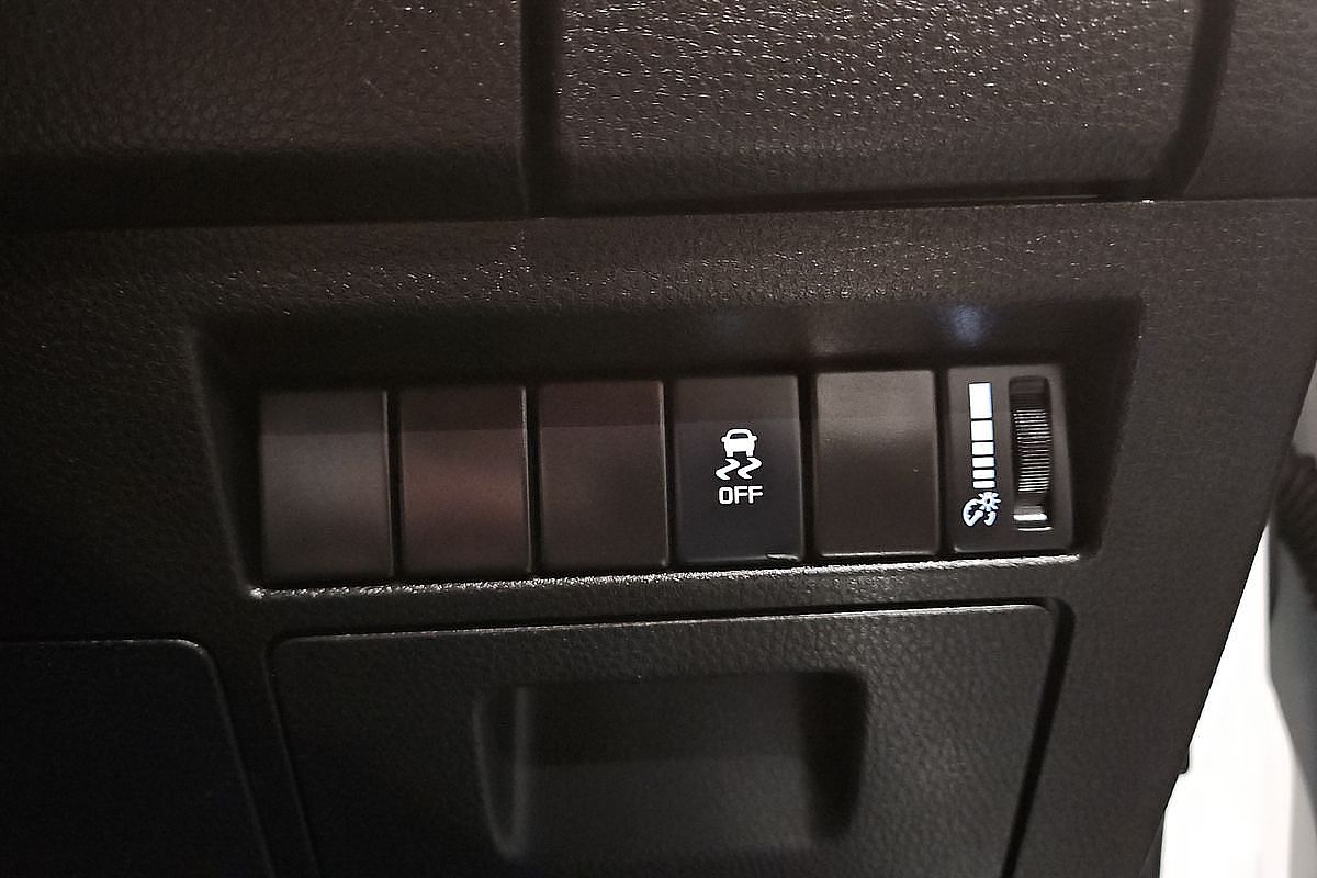 2023 Isuzu D-MAX SX High Ride Rear Wheel Drive
