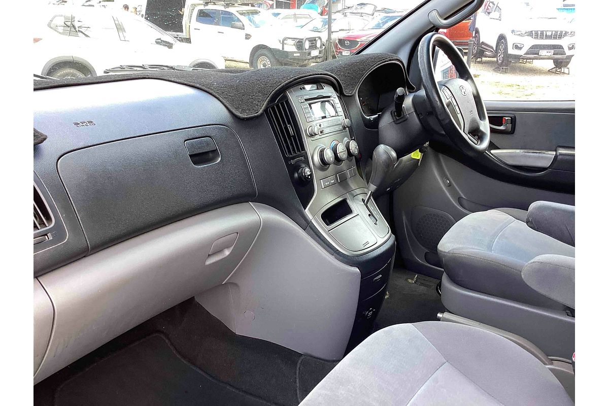 2013 Hyundai iMax TQ-W