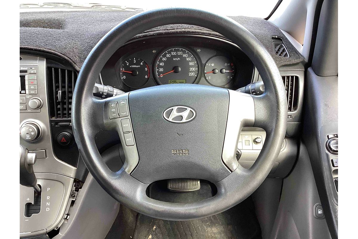 2013 Hyundai iMax TQ-W