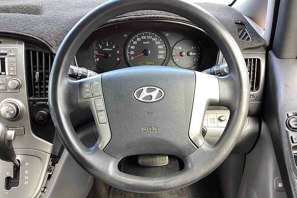 2013 Hyundai iMax TQ-W