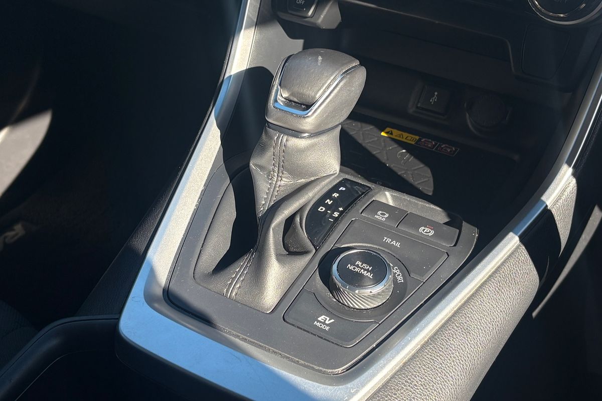 2021 Toyota RAV4 GXL AXAH54R