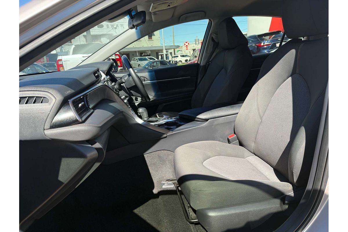 2020 Toyota Camry Ascent Sport AXVH70R