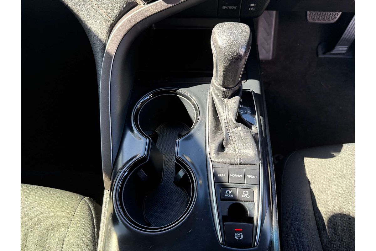 2020 Toyota Camry Ascent Sport AXVH70R