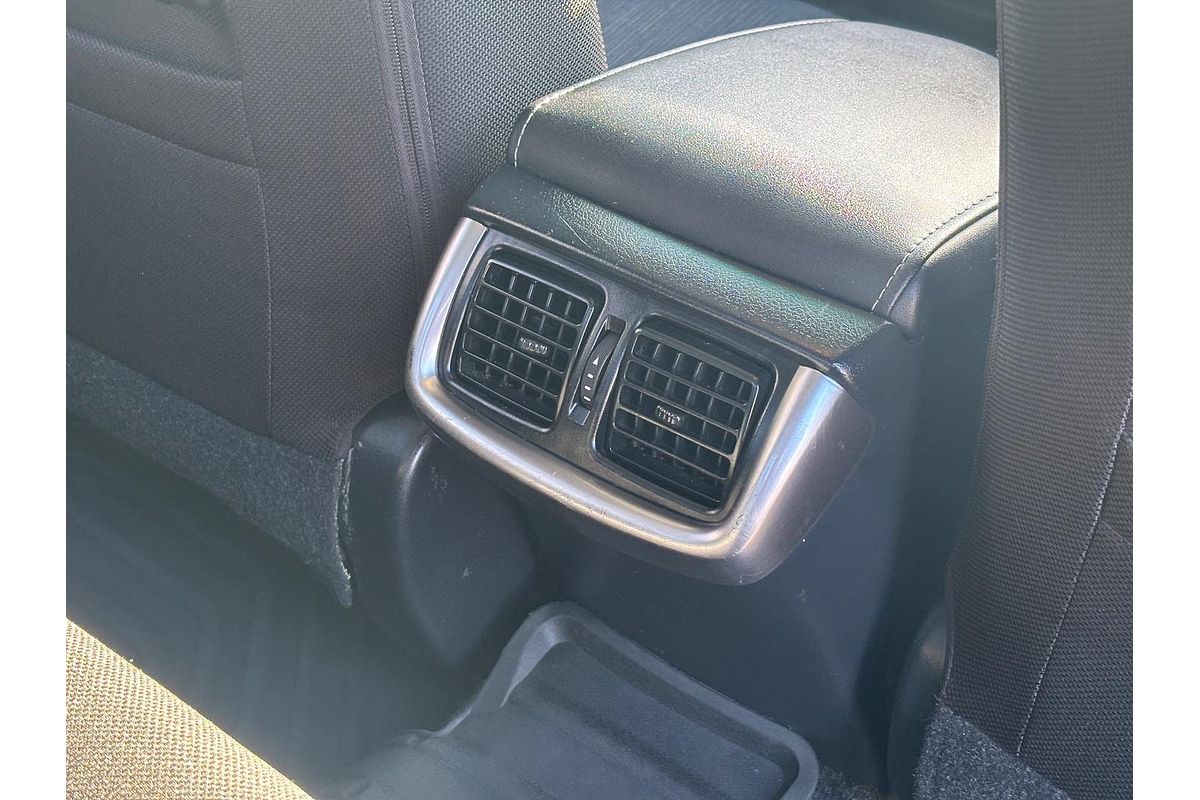 2019 Toyota Hilux SR5 GUN126R 4X4