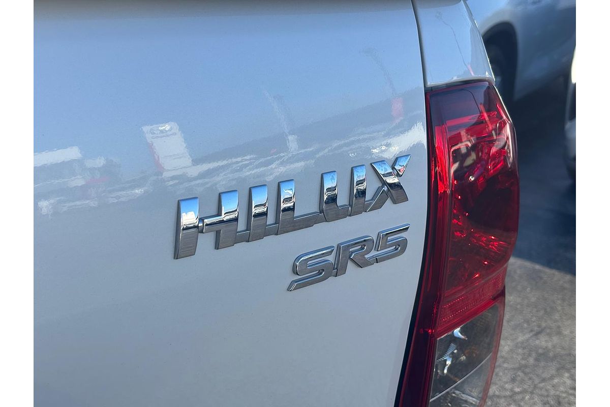 2019 Toyota Hilux SR5 GUN126R 4X4