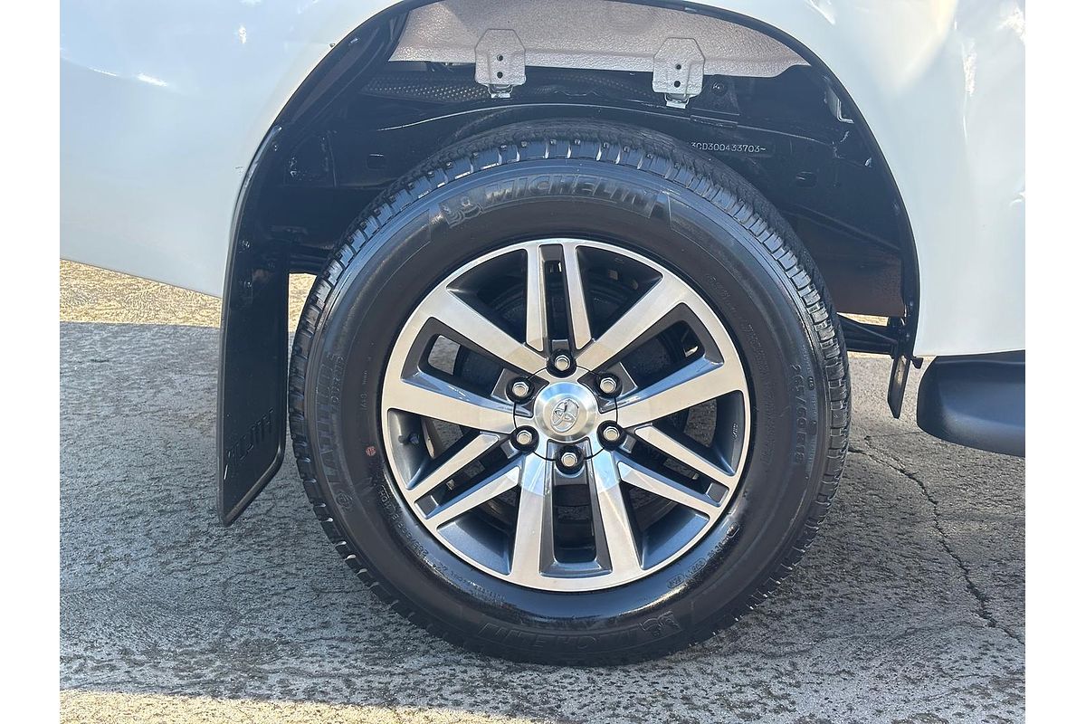 2019 Toyota Hilux SR5 GUN126R 4X4