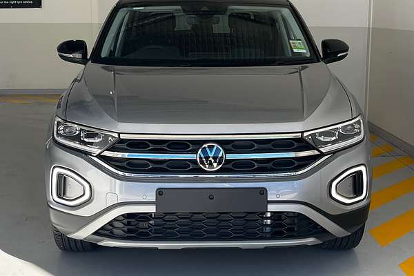 2025 Volkswagen T-Roc 110TSI Style D11