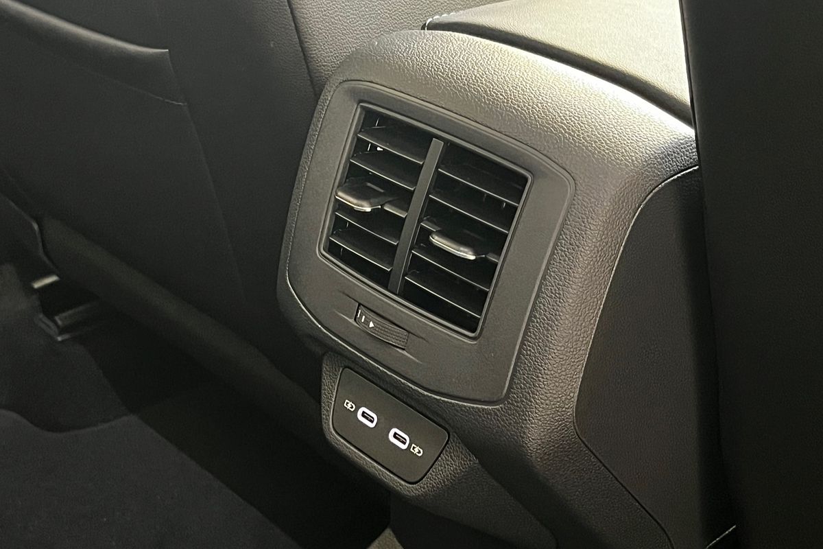 2025 Volkswagen T-Roc 110TSI Style D11