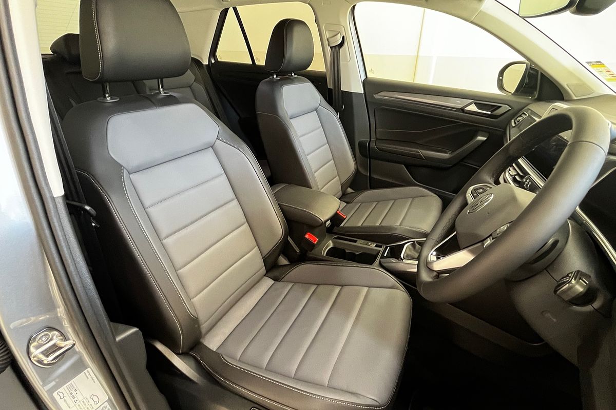 2025 Volkswagen T-Roc 110TSI Style D11