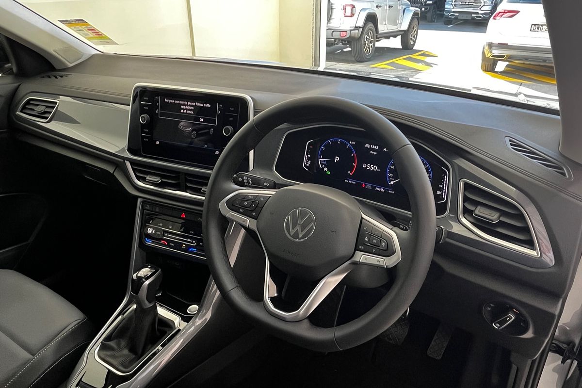 2025 Volkswagen T-Roc 110TSI Style D11