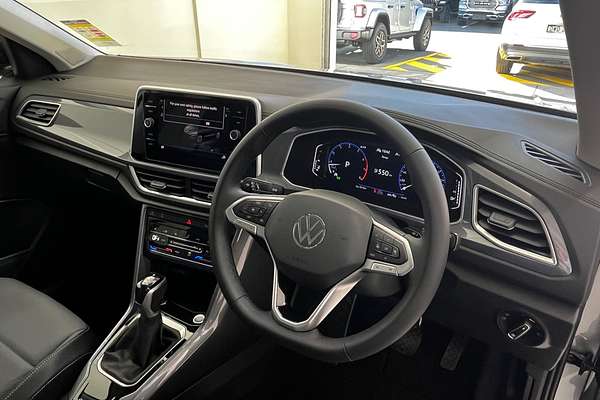 2025 Volkswagen T-Roc 110TSI Style D11