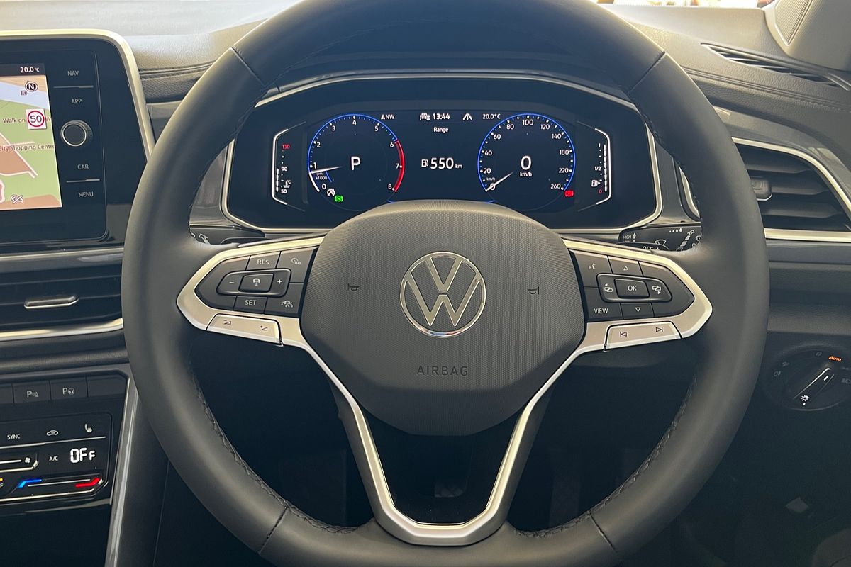 2025 Volkswagen T-Roc 110TSI Style D11