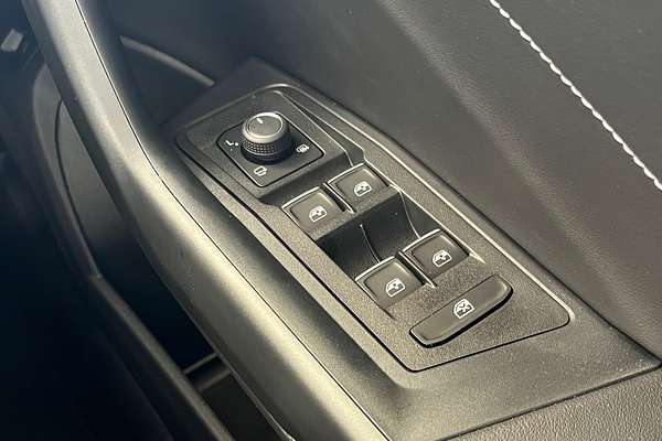 2025 Volkswagen T-Roc 110TSI Style D11