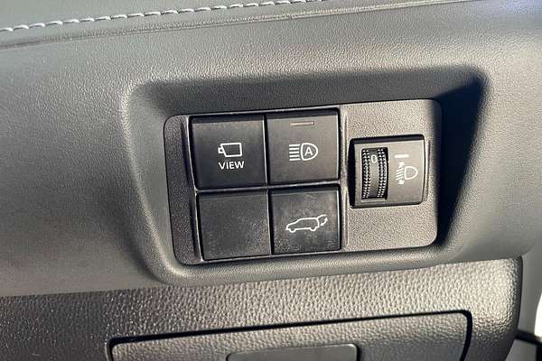 2025 Toyota Kluger Grande AXUH78R