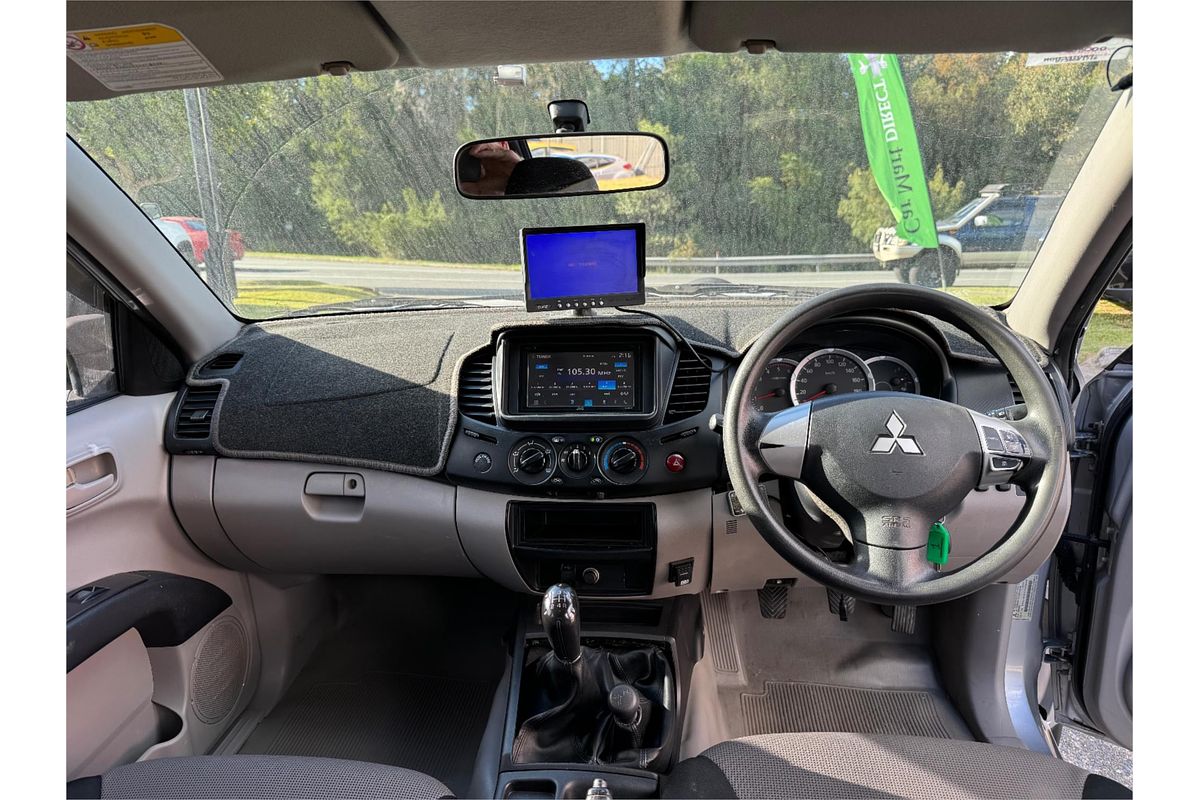 2013 Mitsubishi Triton GLX MN 4X4
