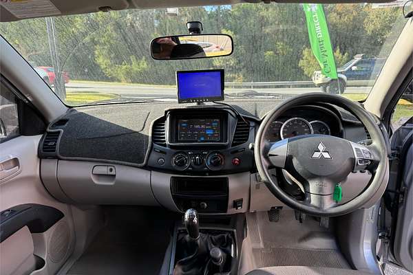 2013 Mitsubishi Triton GLX MN 4X4
