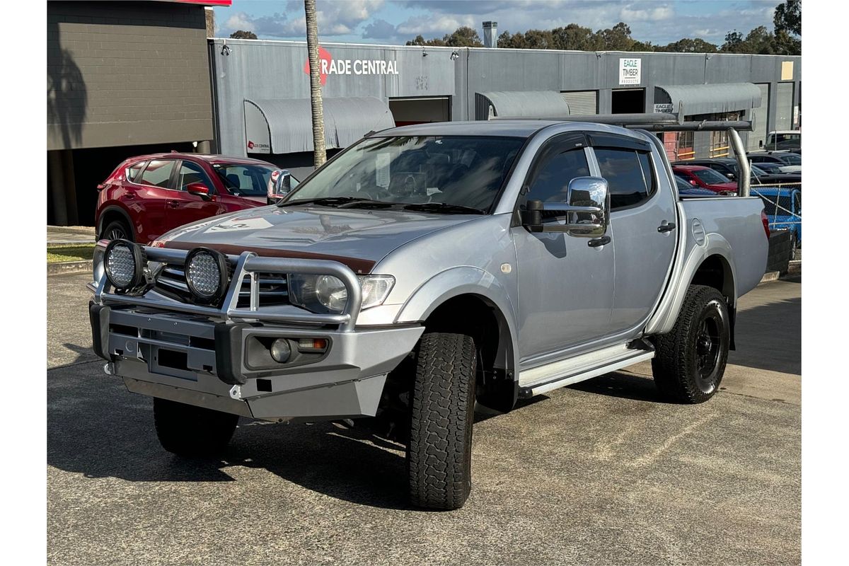 2013 Mitsubishi Triton GLX MN 4X4