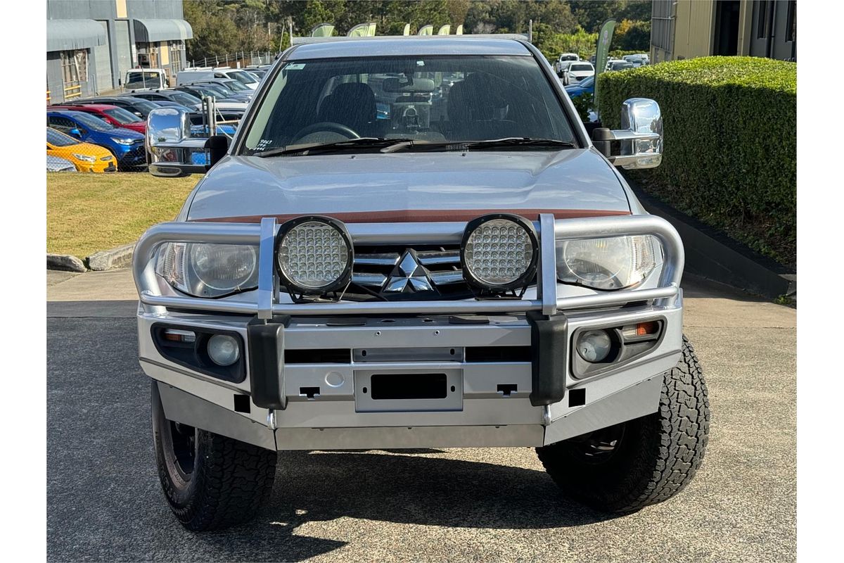 2013 Mitsubishi Triton GLX MN 4X4