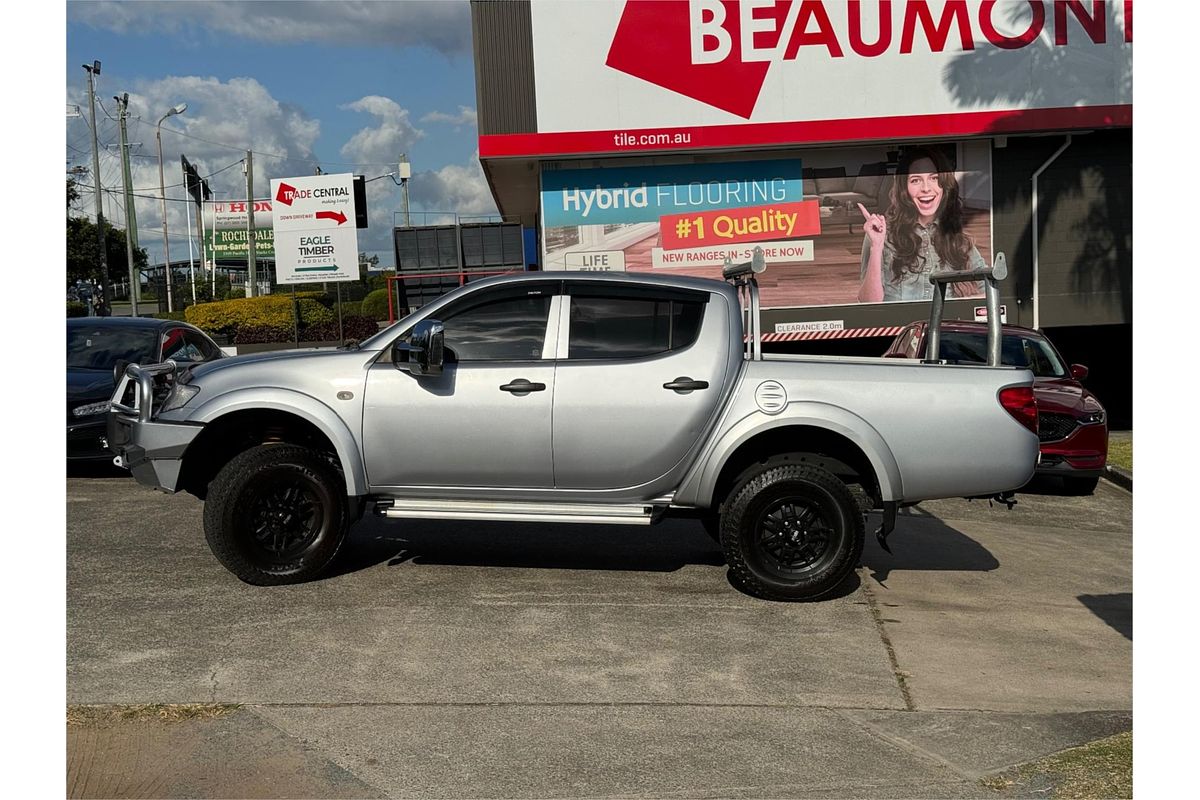 2013 Mitsubishi Triton GLX MN 4X4