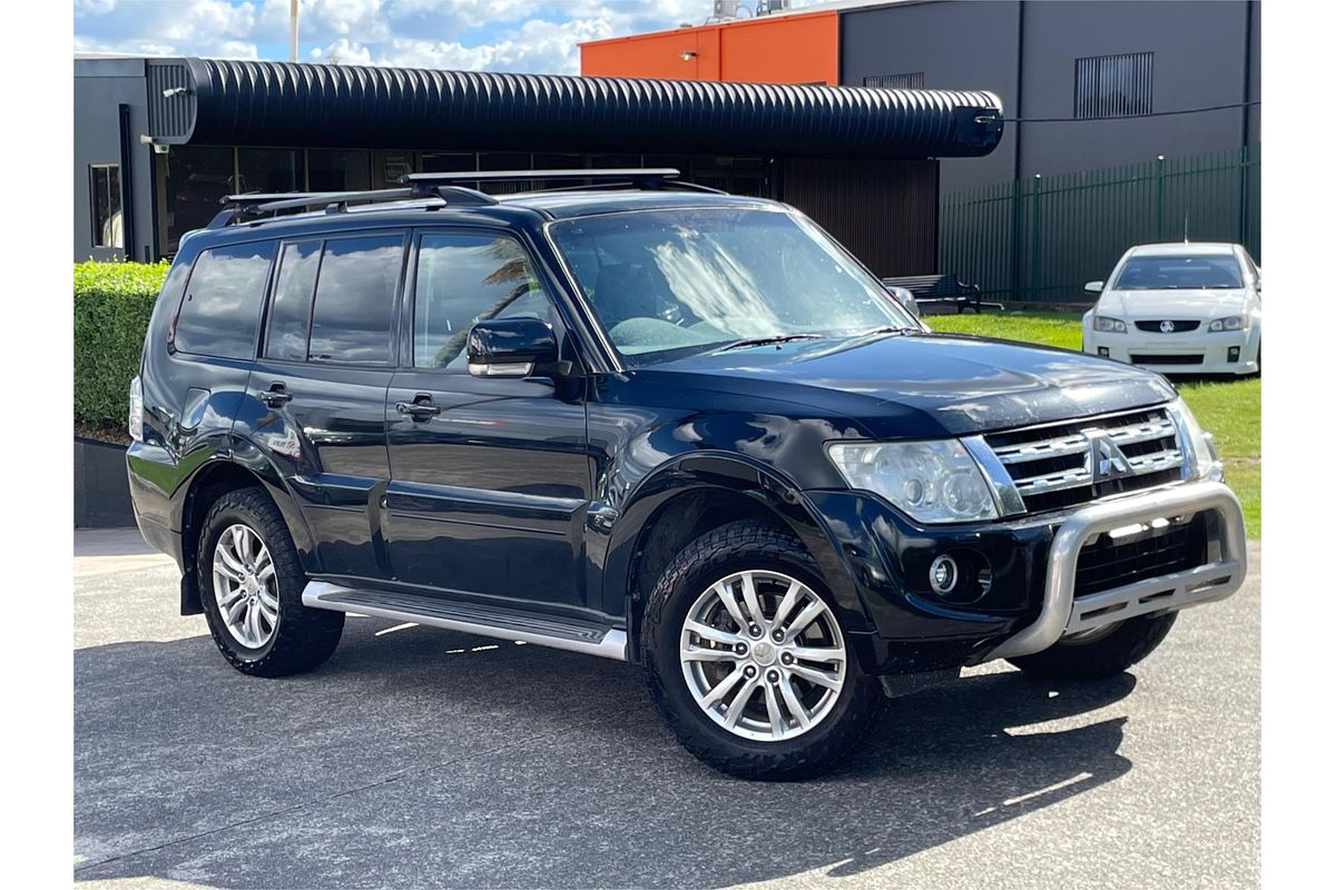 2014 Mitsubishi Pajero VR-X NW
