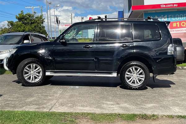 2014 Mitsubishi Pajero VR-X NW