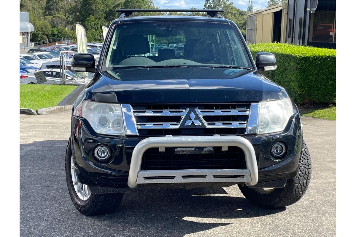 2014 Mitsubishi Pajero VR-X NW