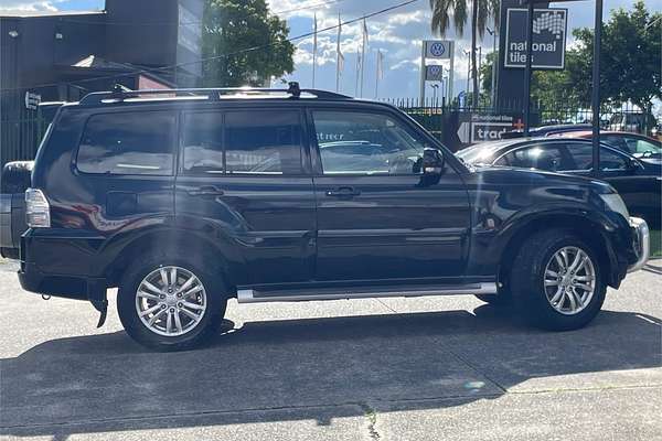 2014 Mitsubishi Pajero VR-X NW