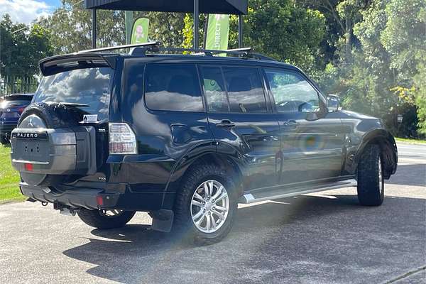 2014 Mitsubishi Pajero VR-X NW