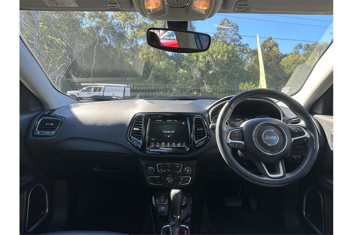 2017 Jeep Compass Limited M6