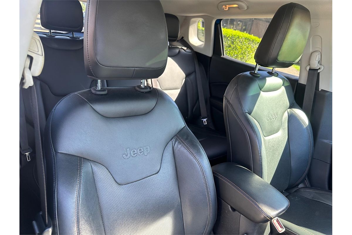 2017 Jeep Compass Limited M6