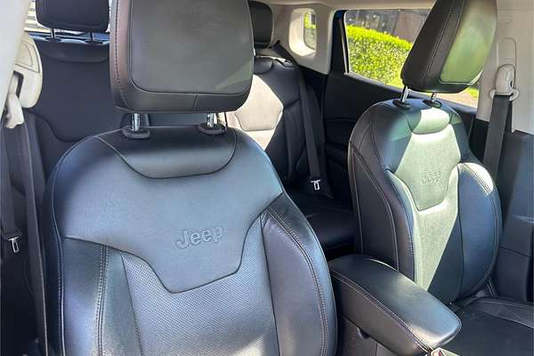 2017 Jeep Compass Limited M6