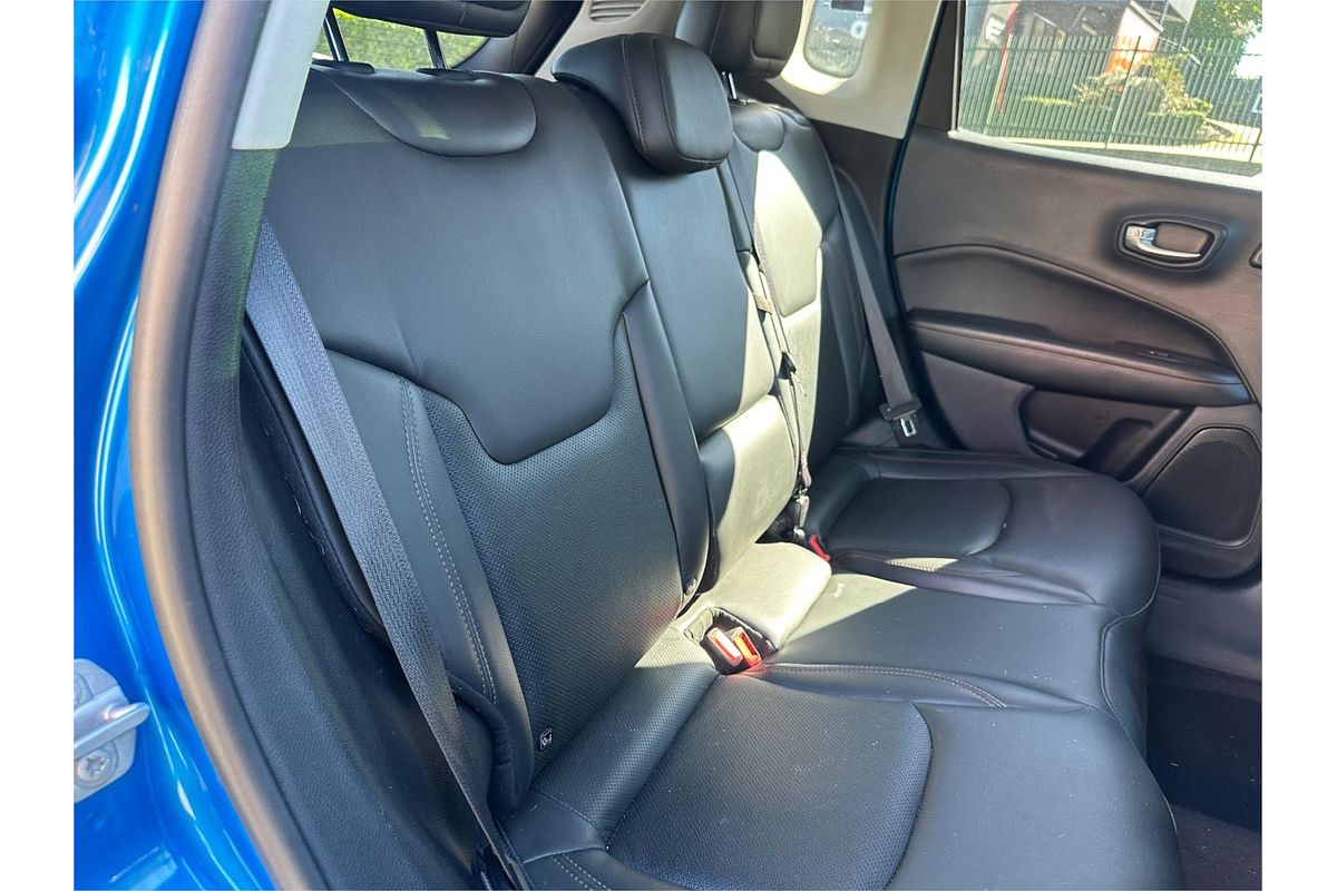 2017 Jeep Compass Limited M6