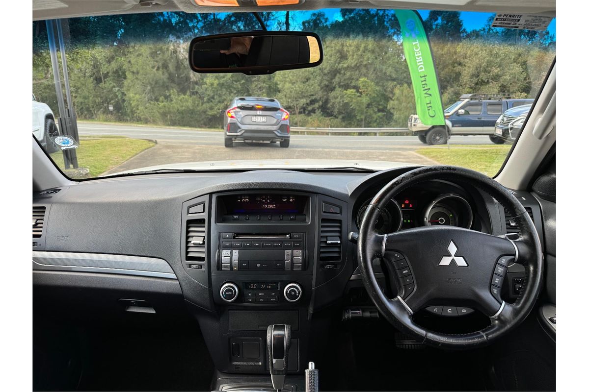 2009 Mitsubishi Pajero GLS NT