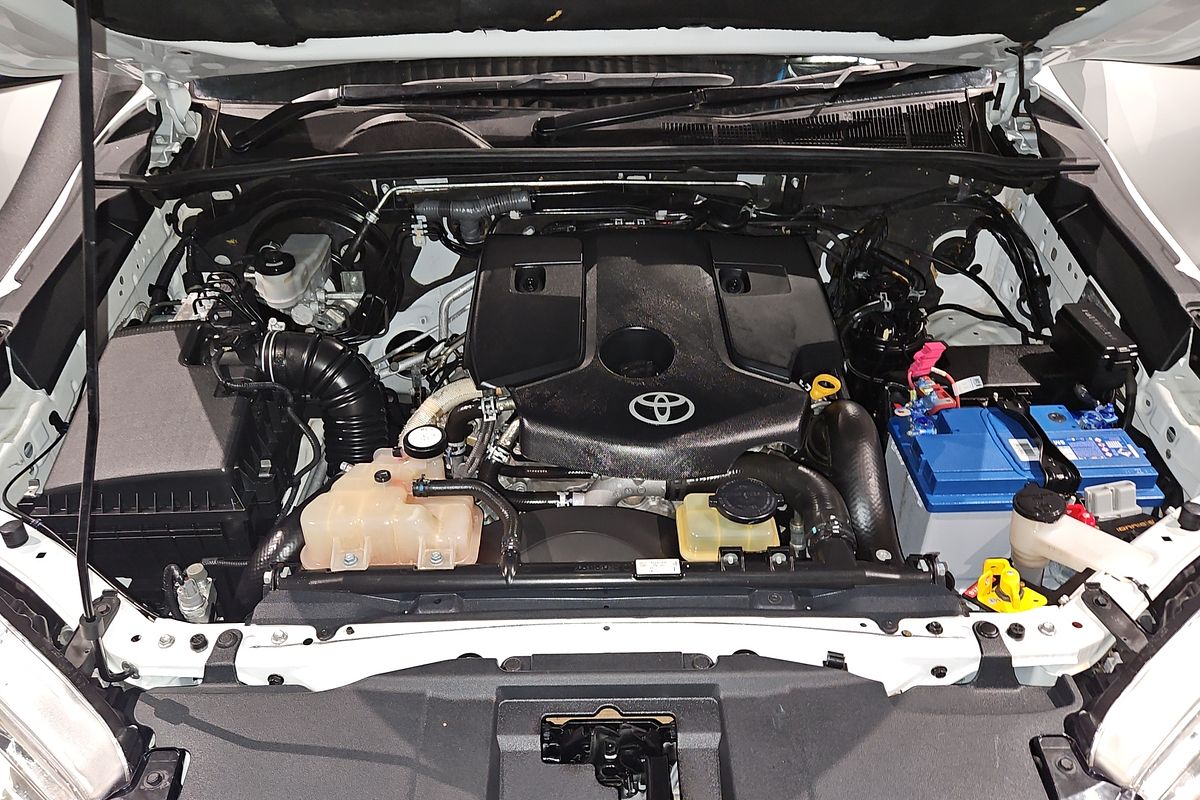2020 Toyota Hilux SR GUN126R 4X4