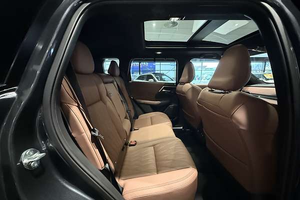 2025 Mitsubishi Outlander