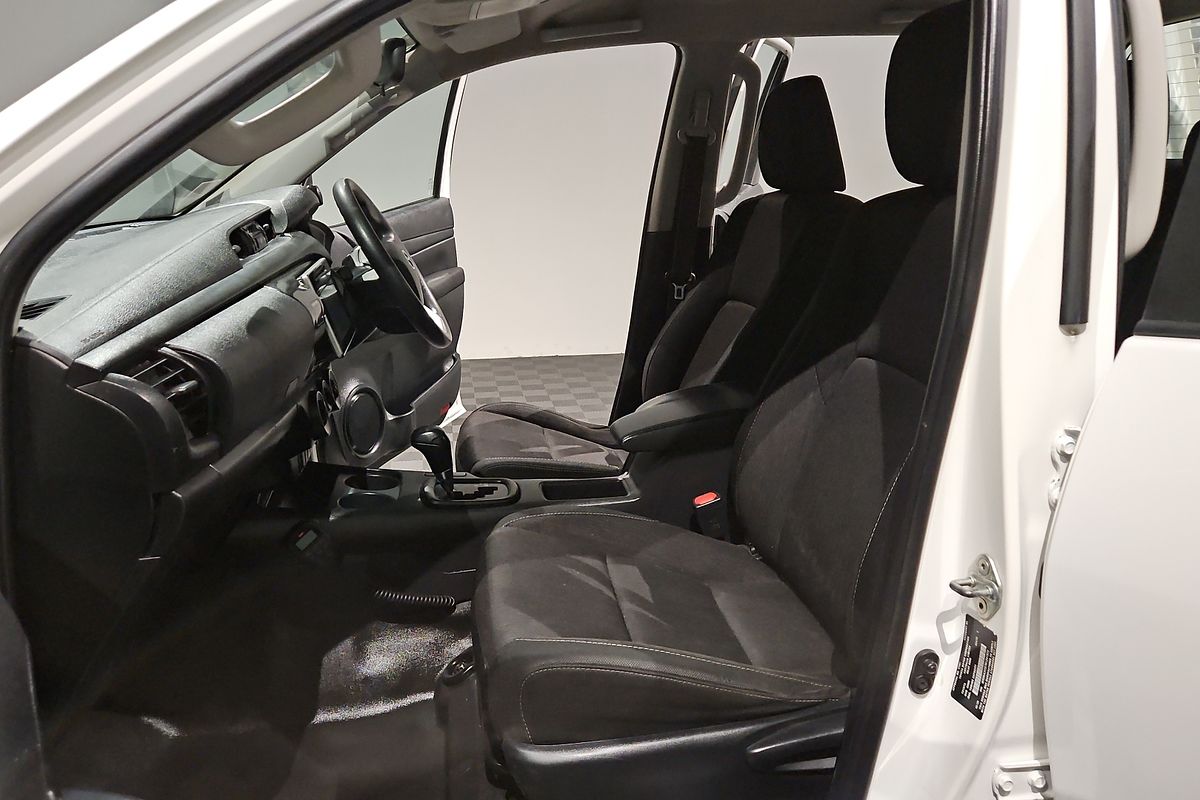 2020 Toyota Hilux SR GUN126R 4X4
