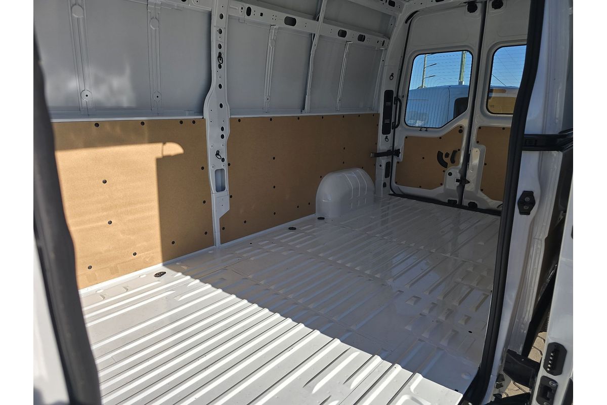 2024 Renault Master Pro 110kW X62 Phase 2 LWB