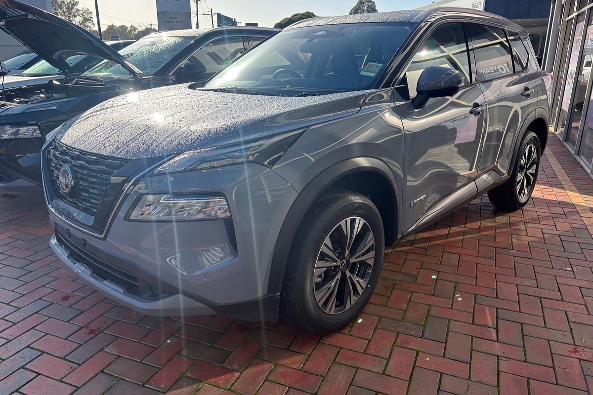 2025 Nissan X-TRAIL ST-L e-POWER T33