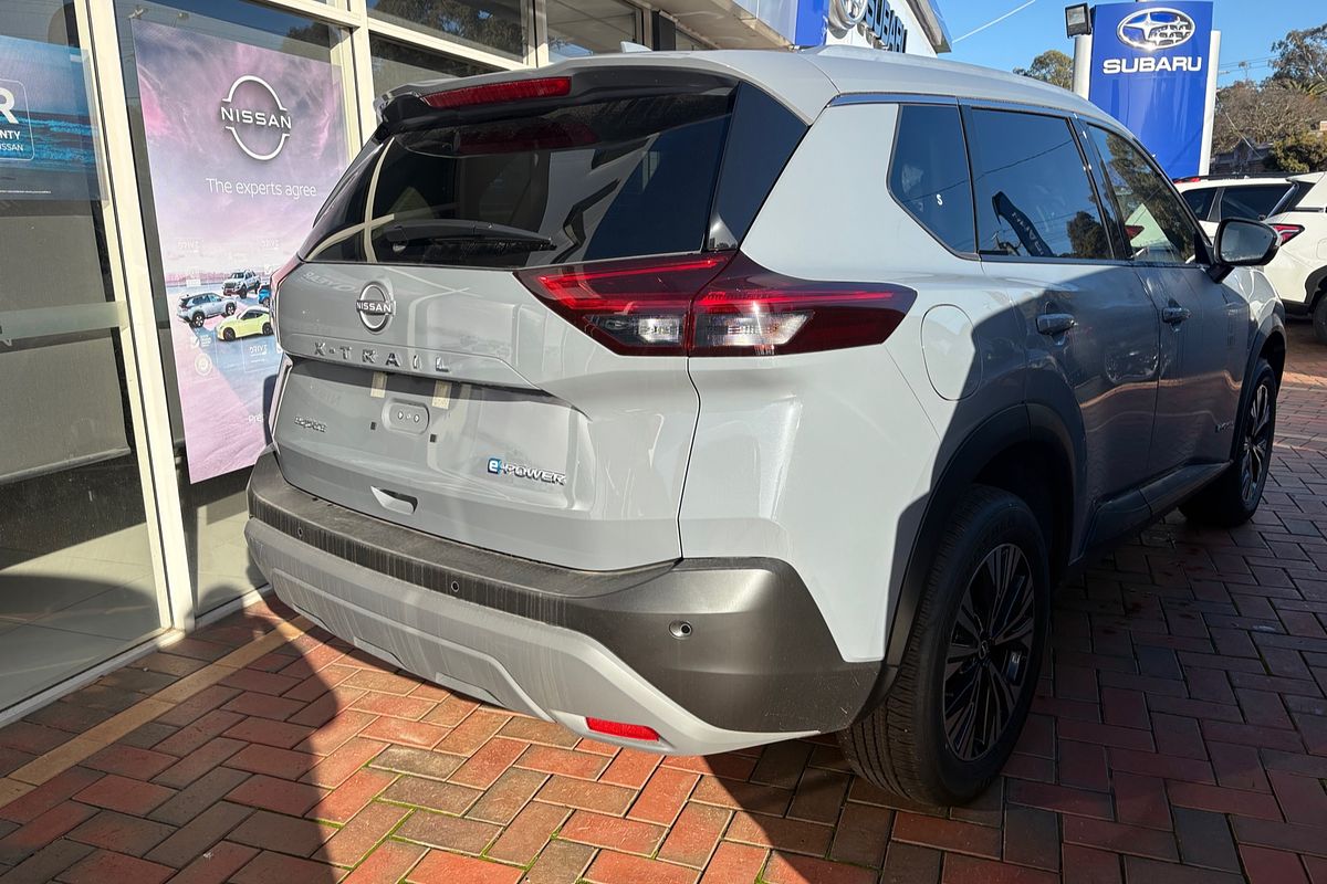 2025 Nissan X-TRAIL ST-L e-POWER T33