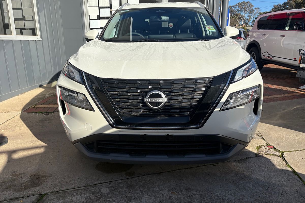 2025 Nissan X-TRAIL ST-L e-POWER T33