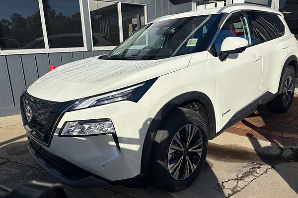 2025 Nissan X-TRAIL ST-L e-POWER T33