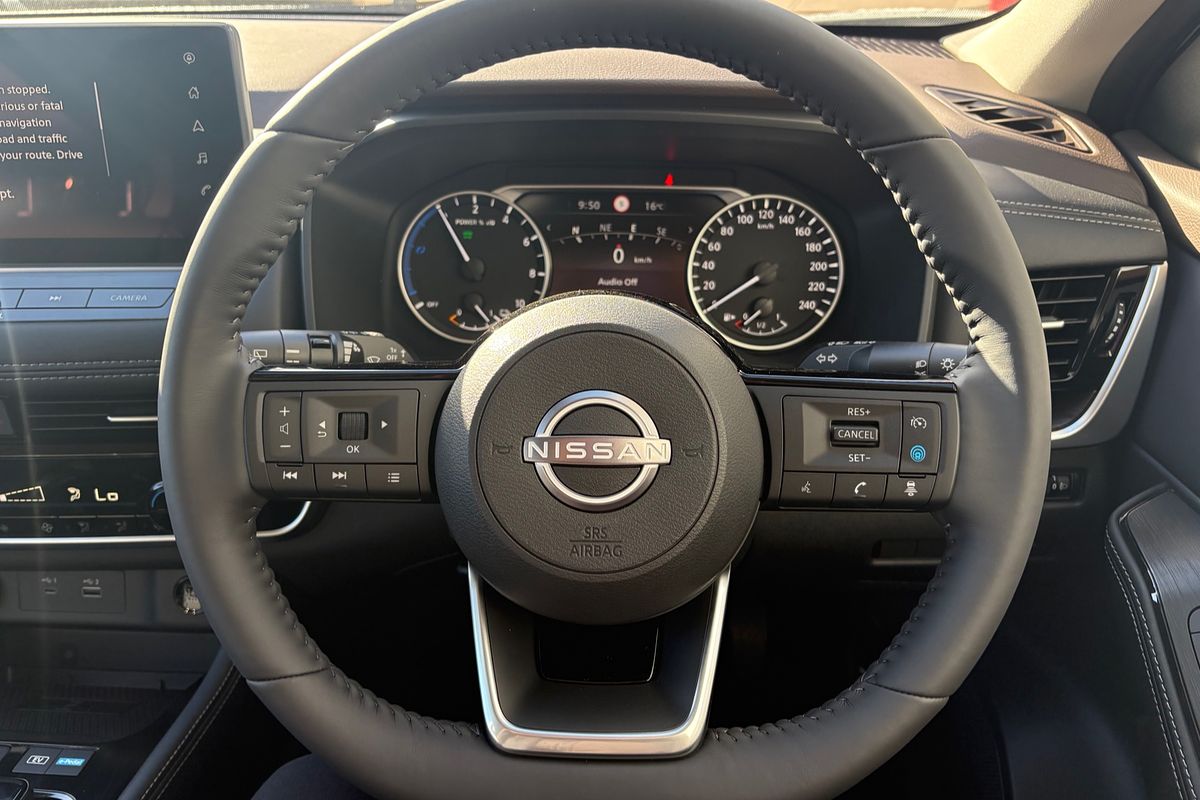 2025 Nissan X-TRAIL ST-L e-POWER T33