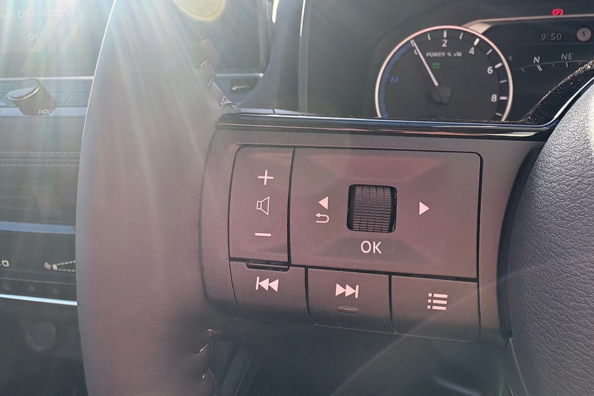 2025 Nissan X-TRAIL ST-L e-POWER T33